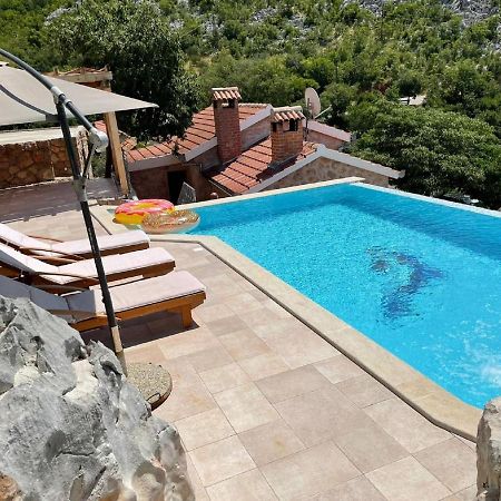 Lovely Holiday Home In Starigrad מראה חיצוני תמונה