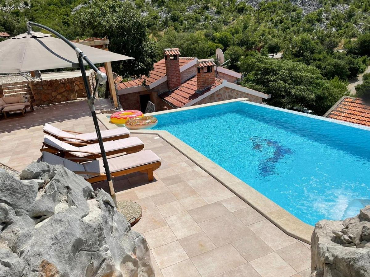 Lovely Holiday Home In Starigrad מראה חיצוני תמונה