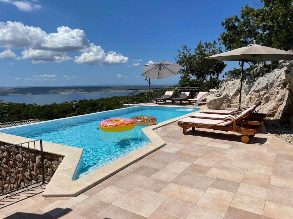 Lovely Holiday Home In Starigrad מראה חיצוני תמונה