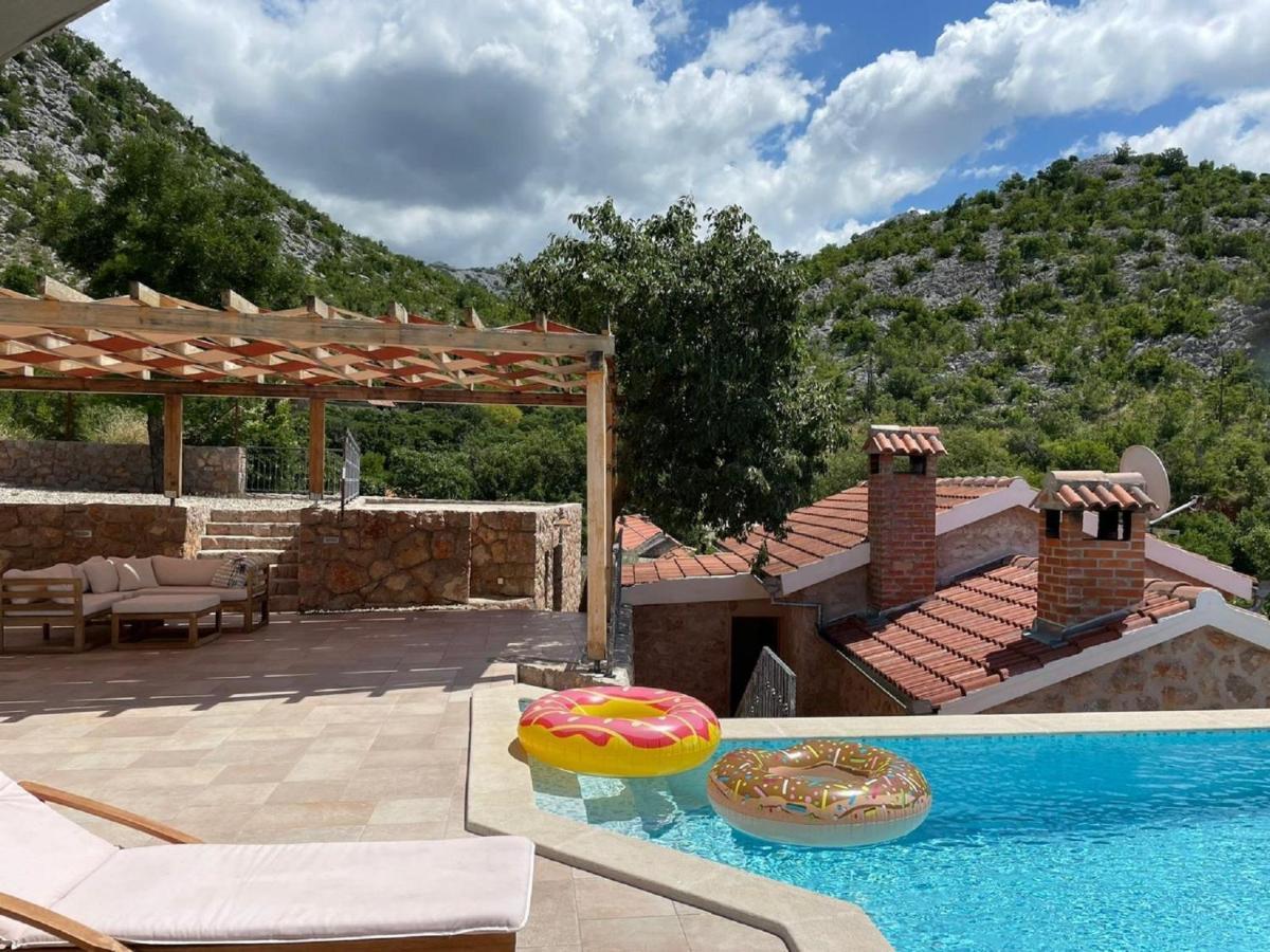 Lovely Holiday Home In Starigrad מראה חיצוני תמונה